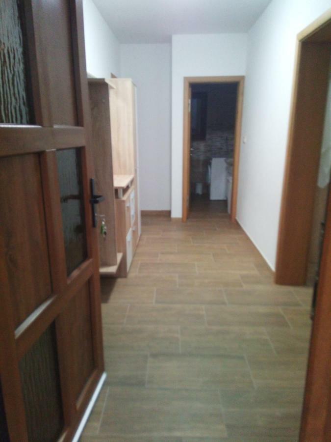 Apartmaji Matazin Črni Kal Εξωτερικό φωτογραφία