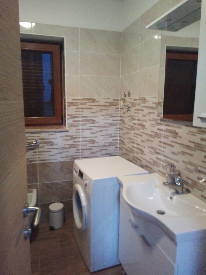 Apartmaji Matazin Črni Kal Εξωτερικό φωτογραφία